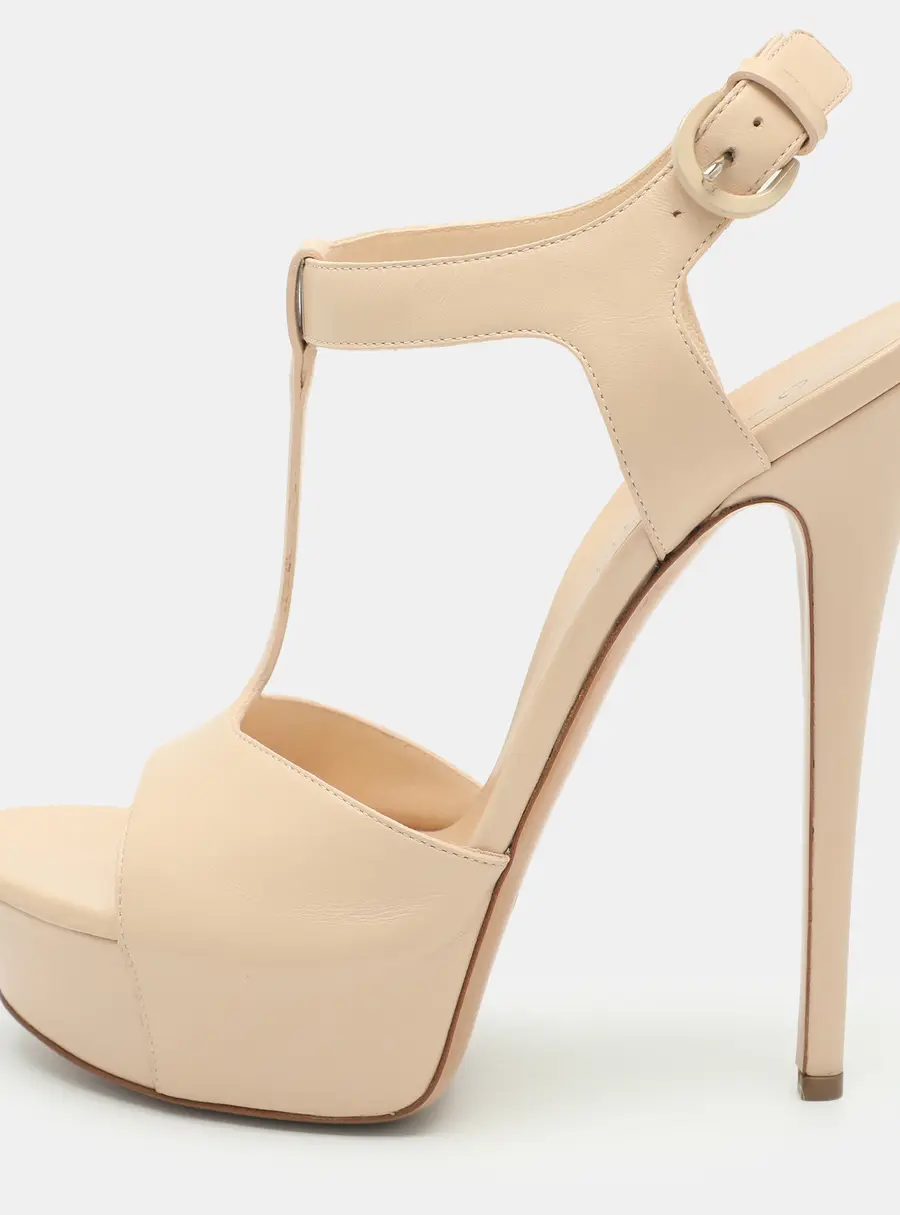Casadei Size 40 Powder Pink Leather Ankle Strap Sandals