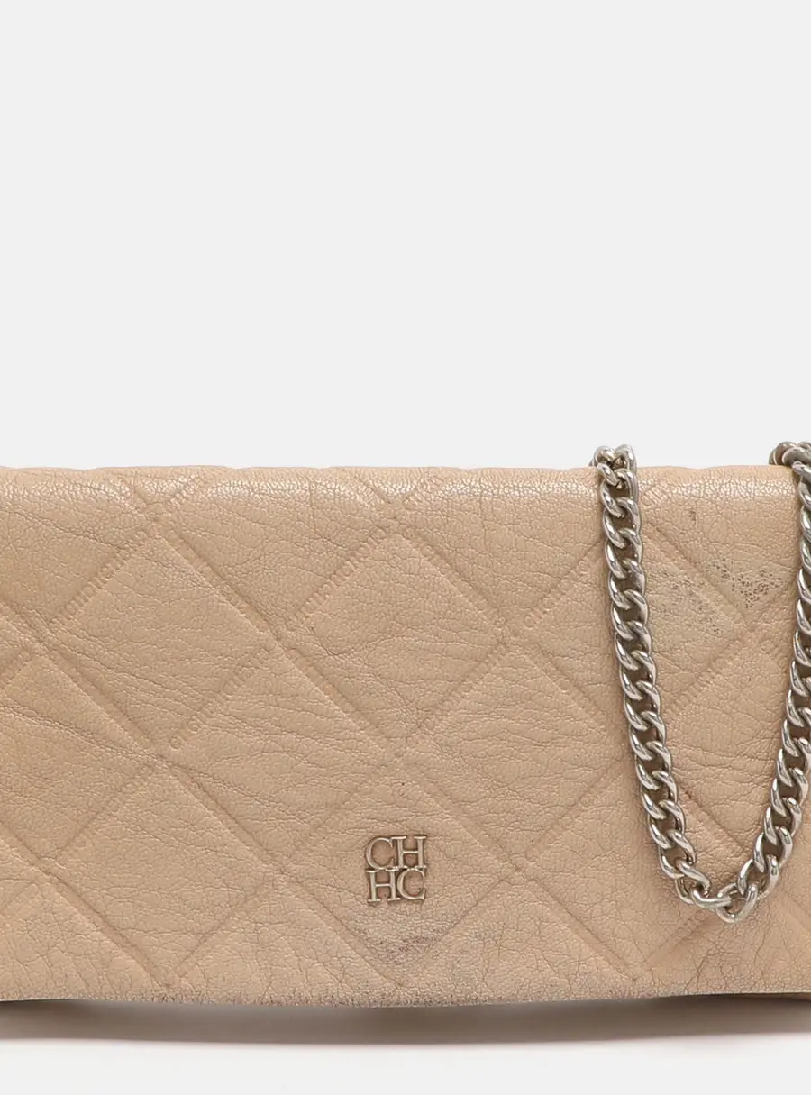 CH Carolina Herrera Beige Quilted Leather Chain Clutch