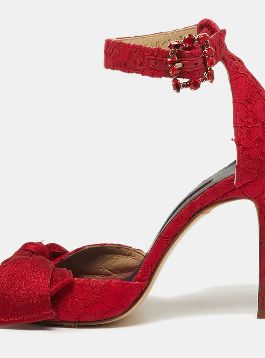 CH Carolina Herrera Size 36 Red Lace and Satin Bow Ankle Strap Sandals