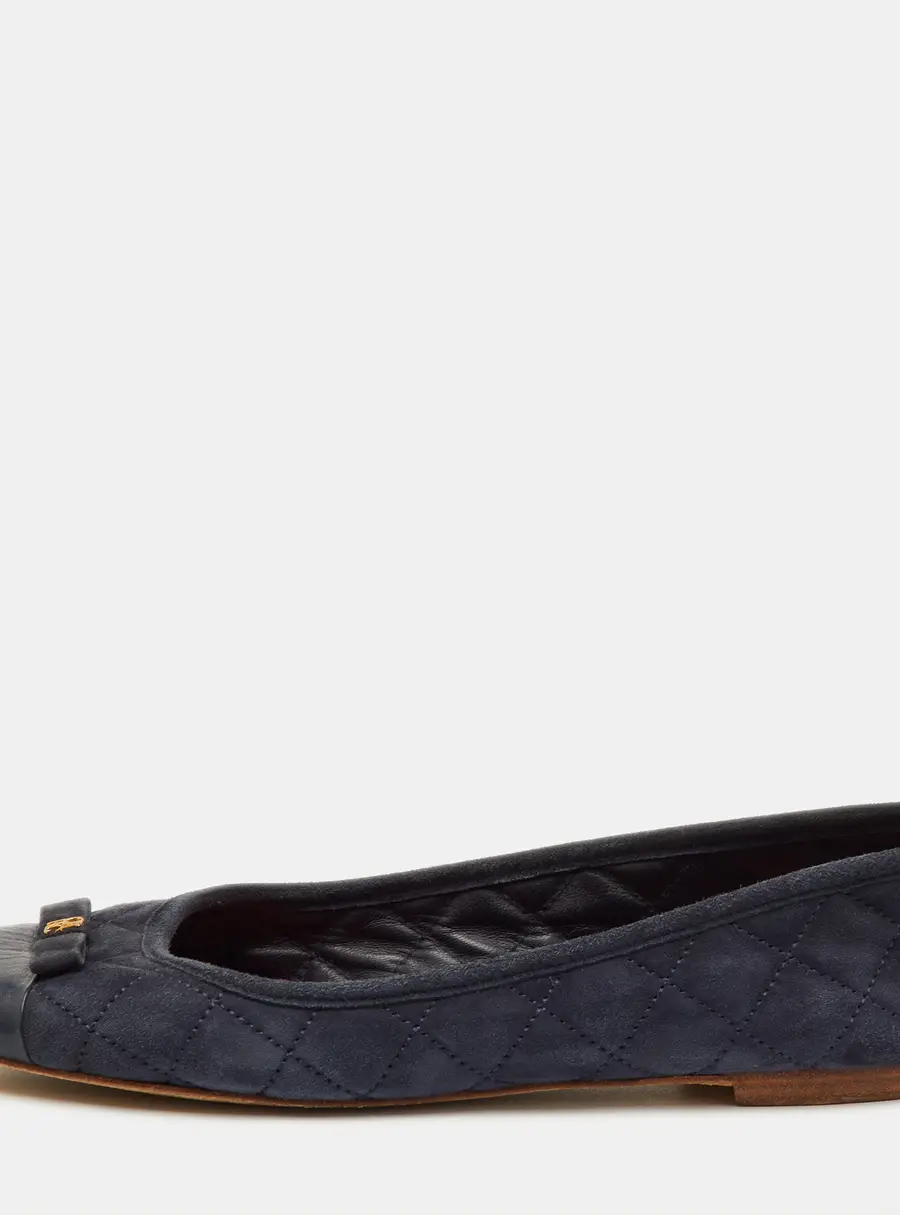 CH Carolina Herrera Bow Cap Toe Size 38 Navy Blue Quilted Suede and Leather Ballet Flats