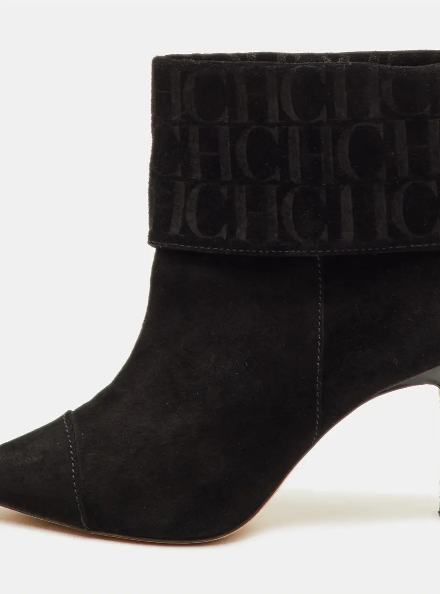 CH Carolina Herrera Logo Embossed Size 37 Black Suede Pointed Toe Ankle Length Boots