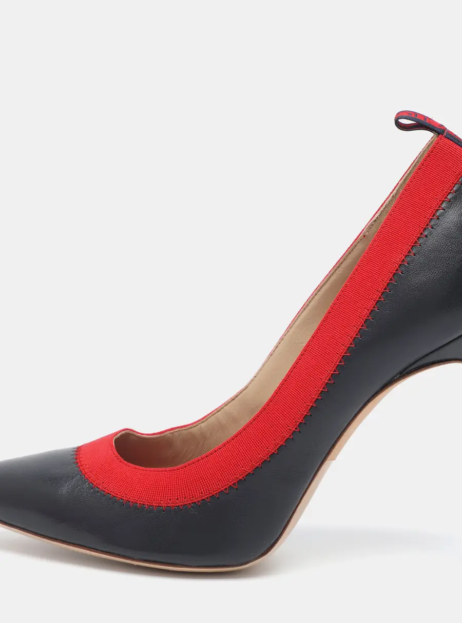 CH Carolina Herrera Size 37 Navy Blue Leather Pumps