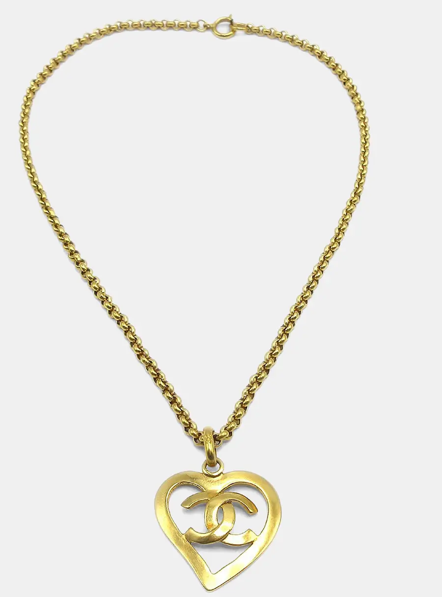 Chanel Heart Chain Pendant Necklace Gold 95P
