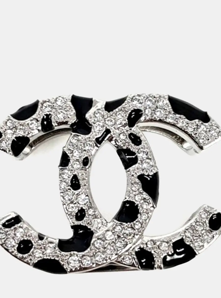 Chanel scarf ring