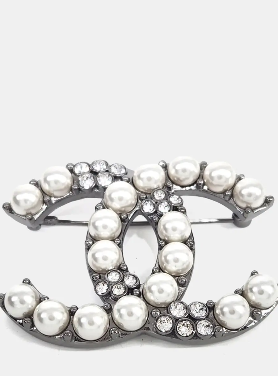 Chanel CC Logo Pearl Brooch