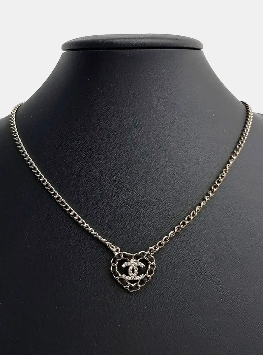 Chanel CC Logo Heart Chain Necklace