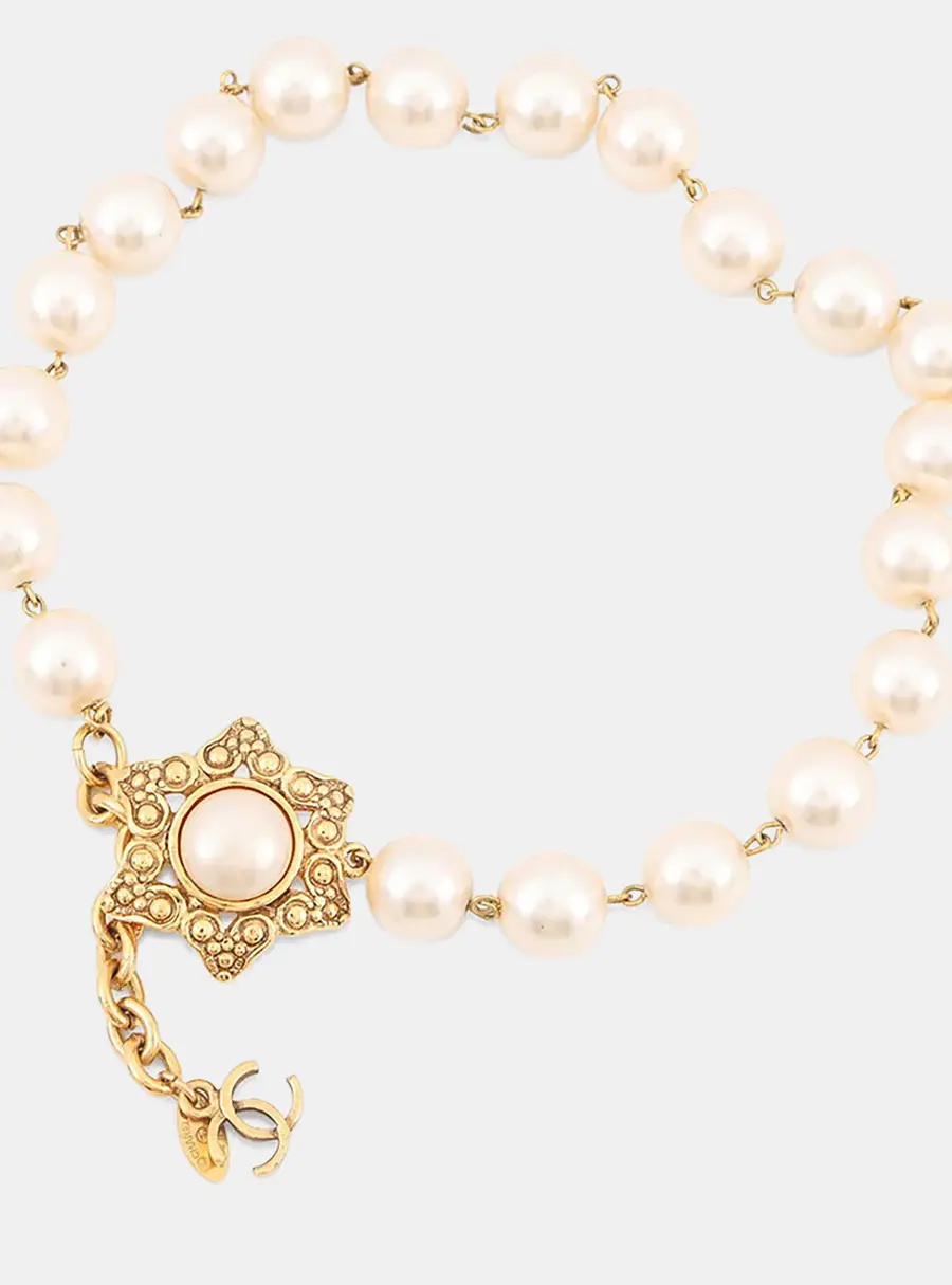 Chanel Faux Pearl Choker Pearl White/Gold Faux Pearl Metal