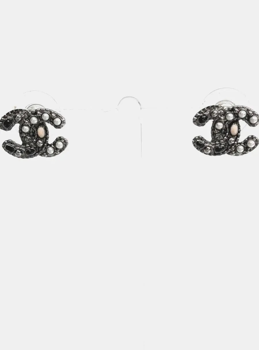 Chanel CC Logo Silver Earrings
