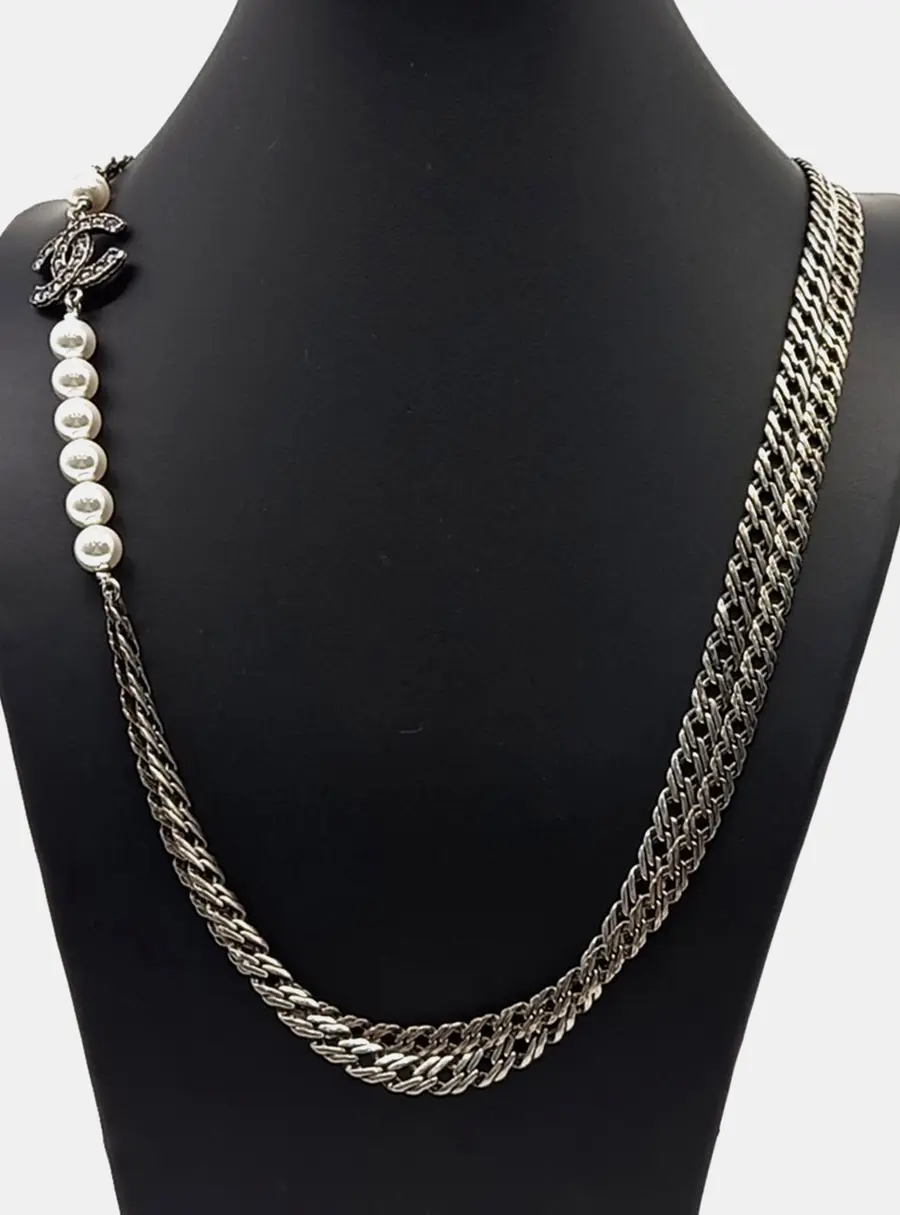 Chanel pearl chain necklace