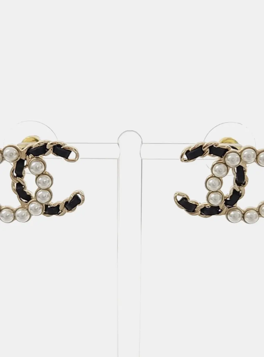 Chanel Metal logo earrings
