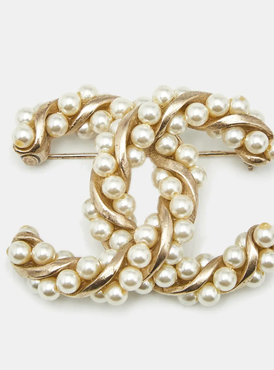 Chanel CC Twisted Rope Faux Pearl Gold Tone Brooch
