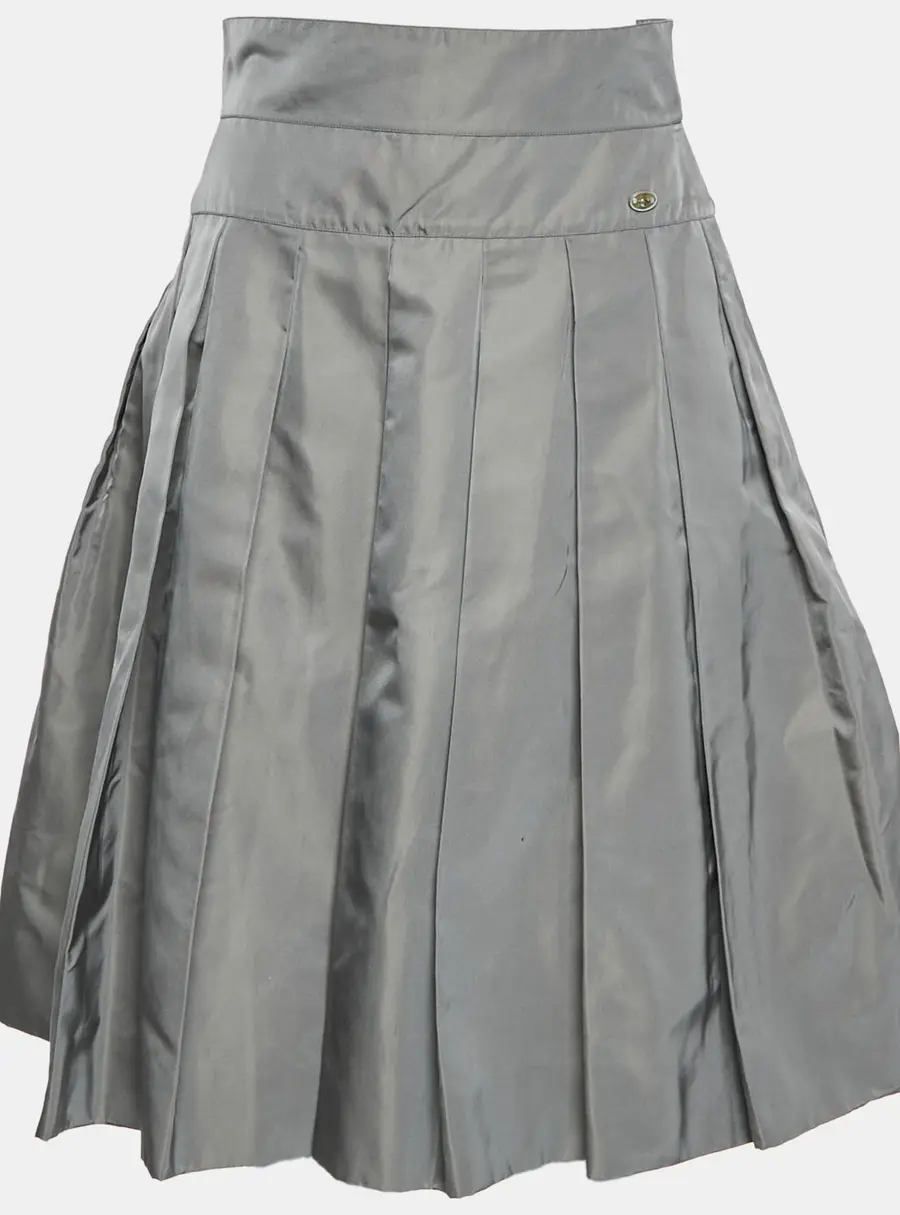 Chanel Grey Silk Pleated Knee Length Skirt M