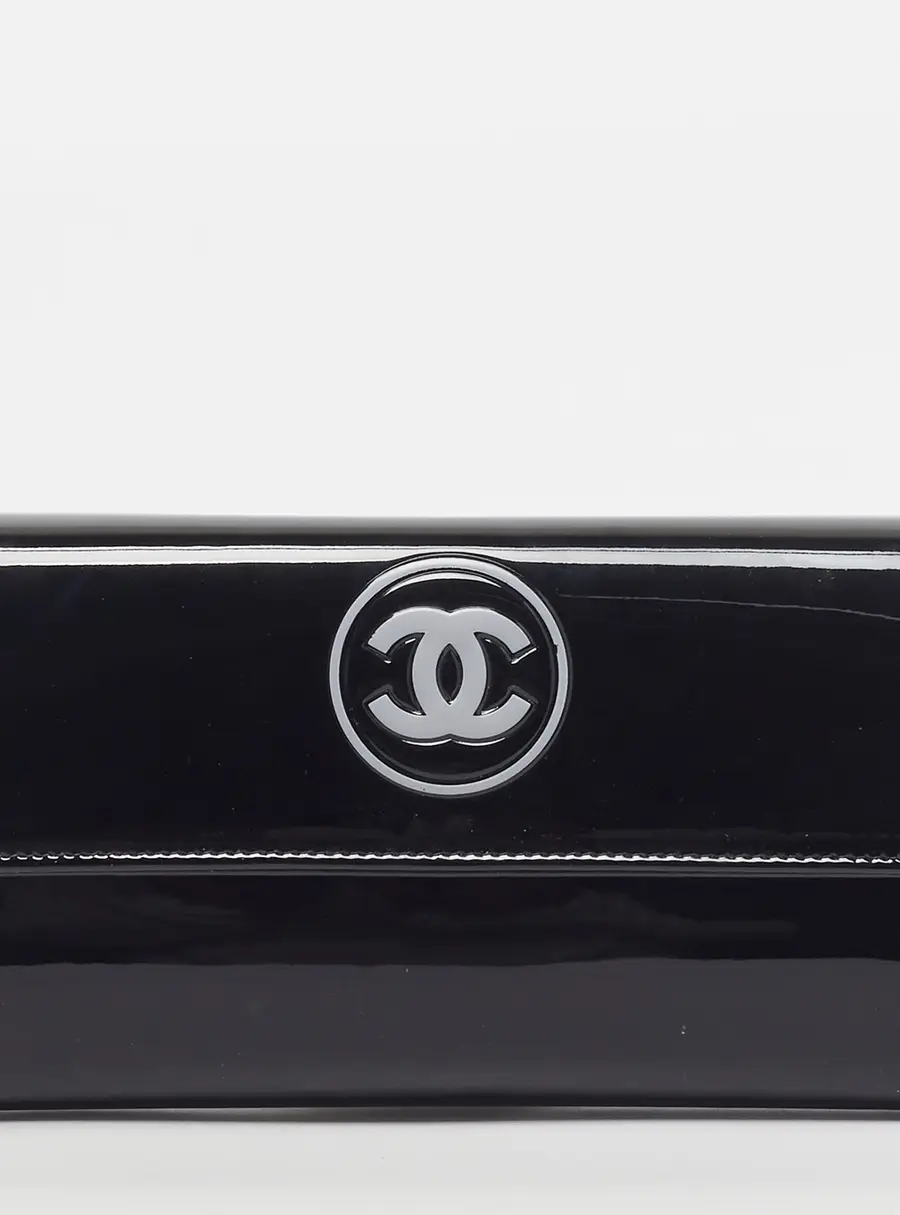 Chanel CC Flap Black Patent Leather Continental Wallet