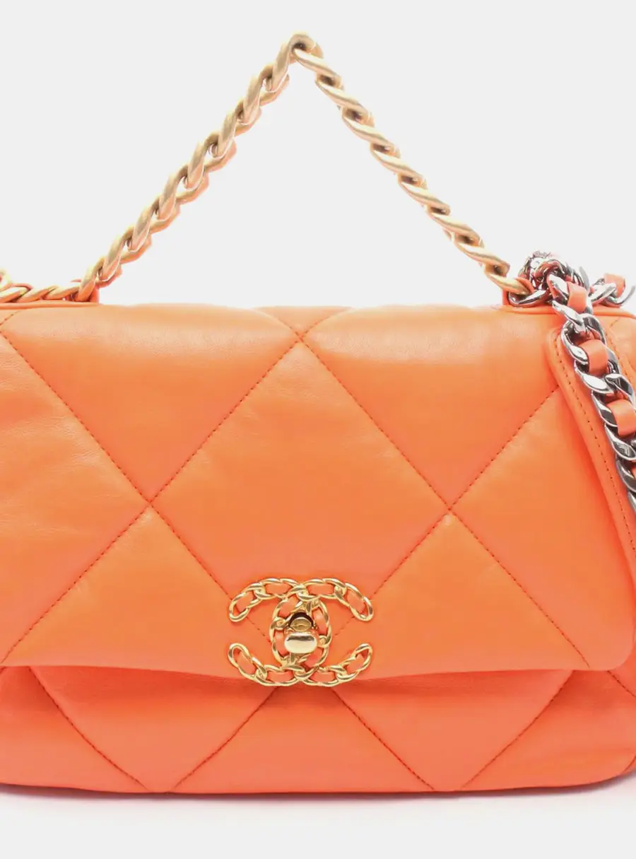 Chanel 19 Matelassé Shoulder bag