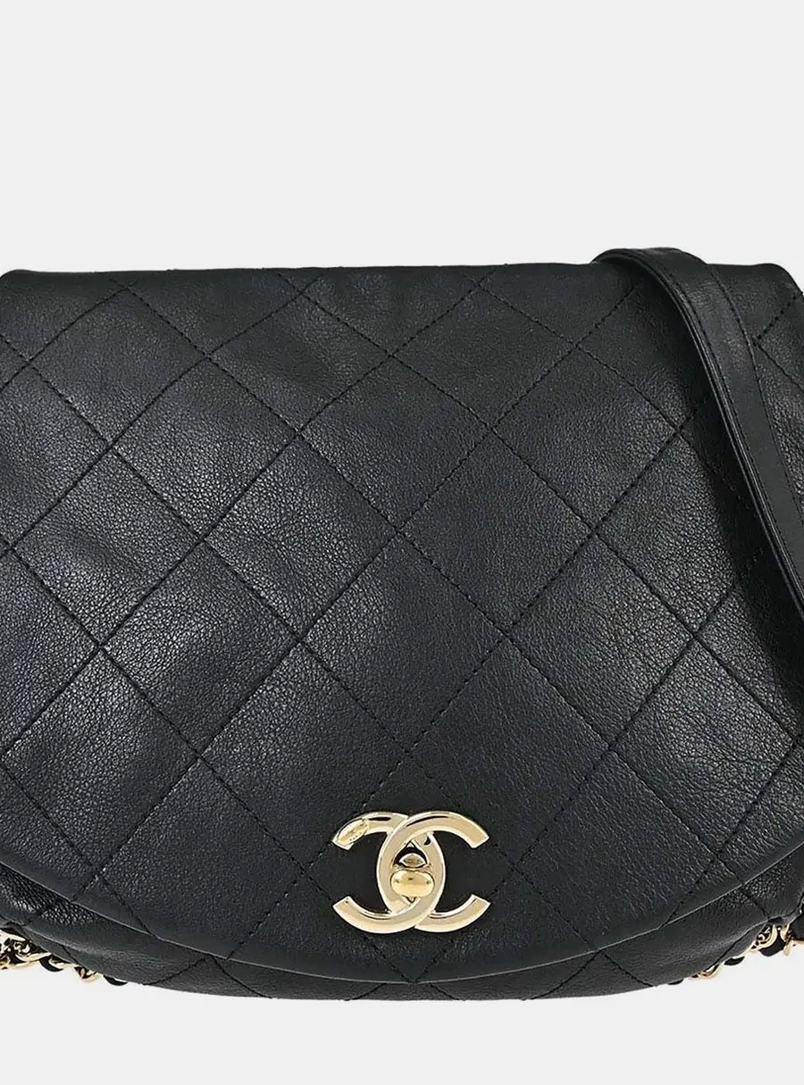 Chanel Chain Around Saddle Flap Black Calfskin Leather Shoulder Bag