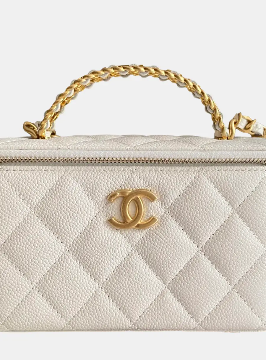 CHANEL 22s bag
