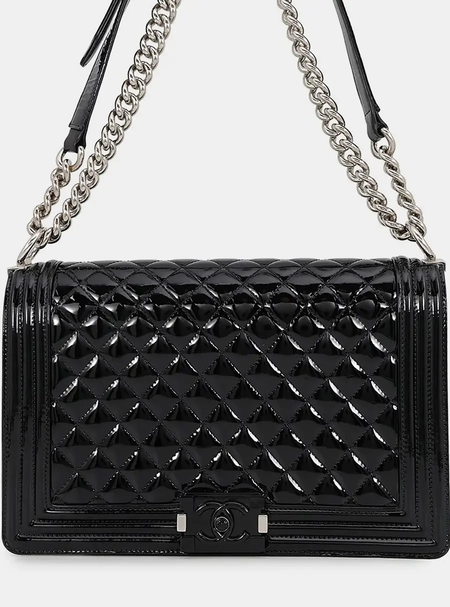 Chanel Boy Chanel Chain shoulder Bag Black Patent Leather Size Large