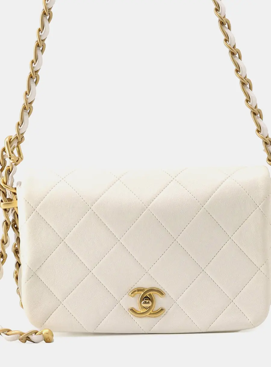 Chanel Matelasse Chain shoulder Bag White Lambskin