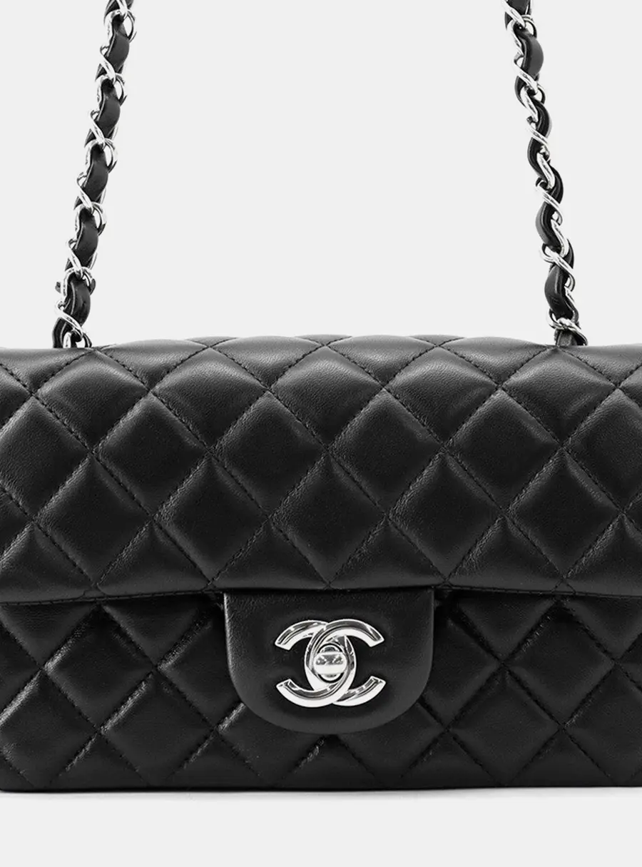 Chanel Mini Matelasse Single Flap Single Chain Shoulder Bag Black Lambskin Size Mini