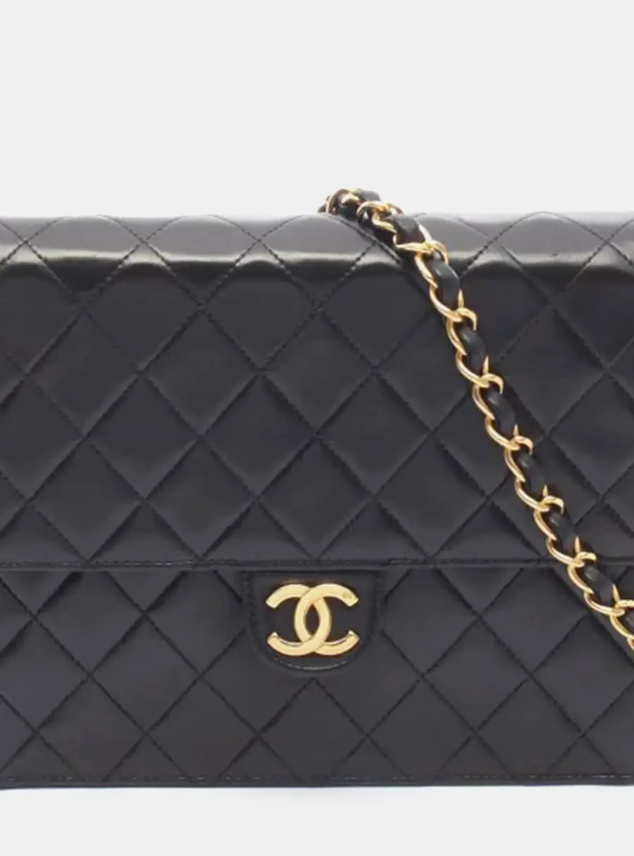 Chanel Matelasse 22 Black Lambskin Single Flap Shoulder Bag