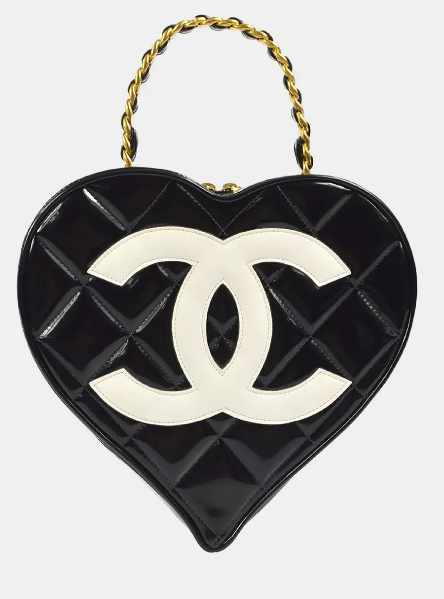 Chanel 1995 CC Heart Diamond -Quilted Black Patent Leather Vanity Bag