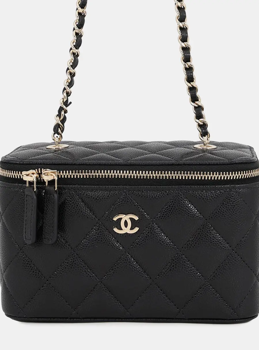 Chanel Matelasse Vanity Chain shoulder Bag Black Caviar Leather Size 360