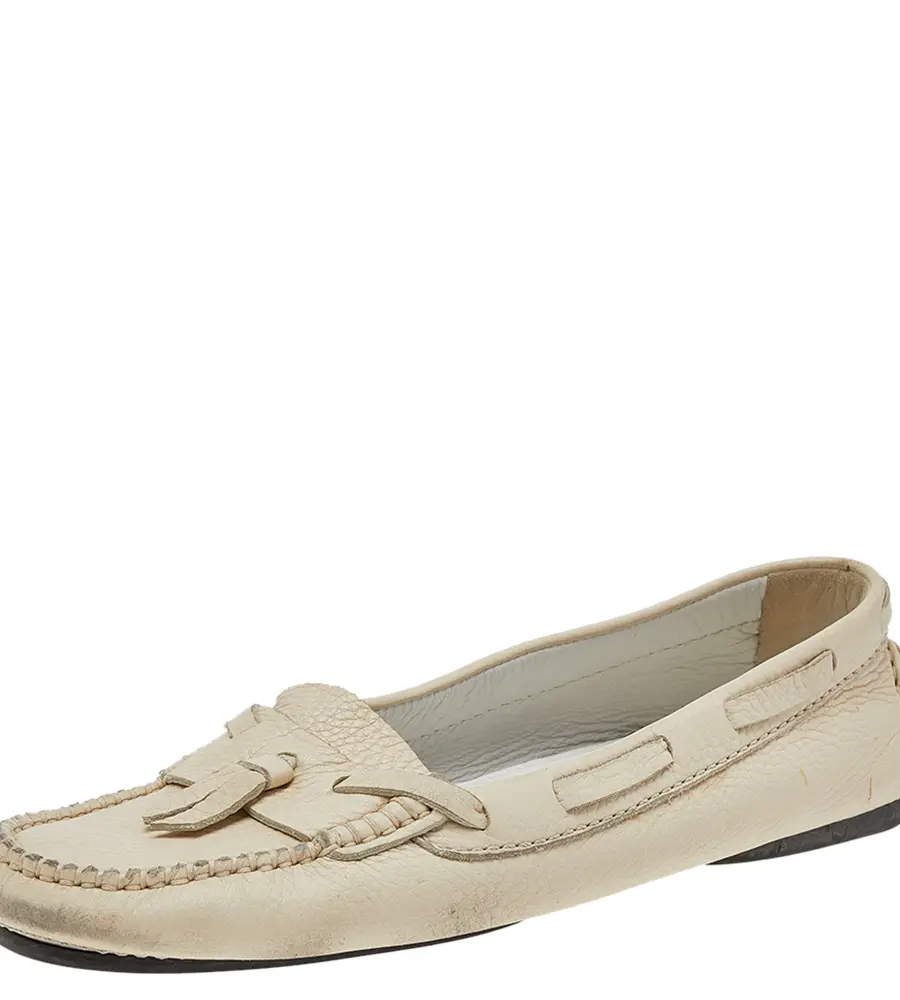 Chanel Size 38.5 Cream Leather Loafers & Moccasins
