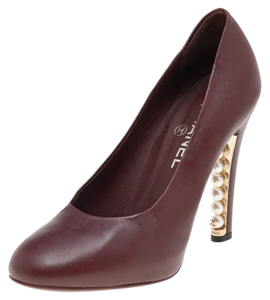 Chanel Brown Leather CC Pearl Embellished Heel Pumps Size 38