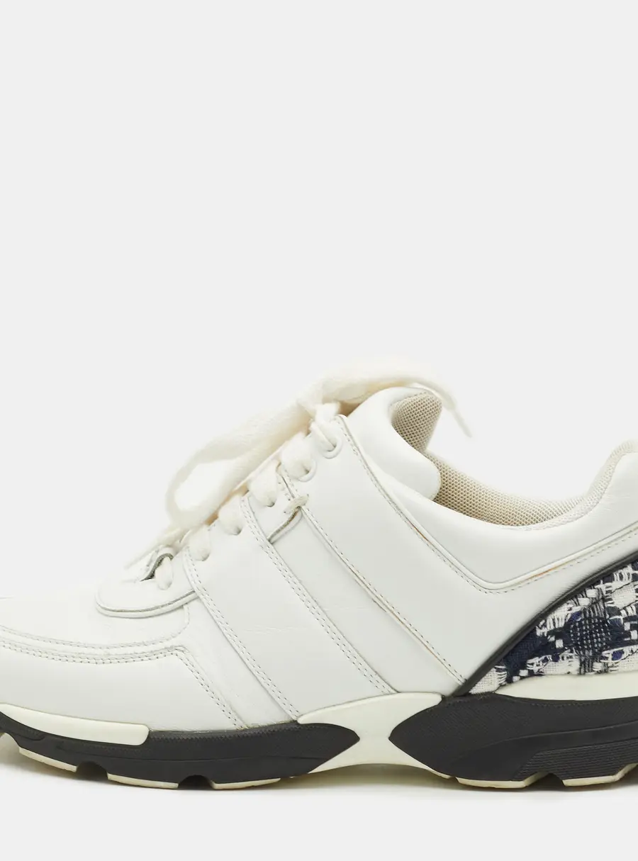 Chanel Black/ White Leather CC Logo Lace Up Sneakers Size 38