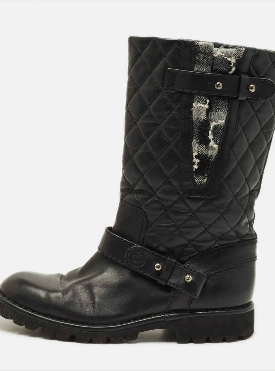 Chanel Size 40 Black Quilted Leather Motorcycle Boots
