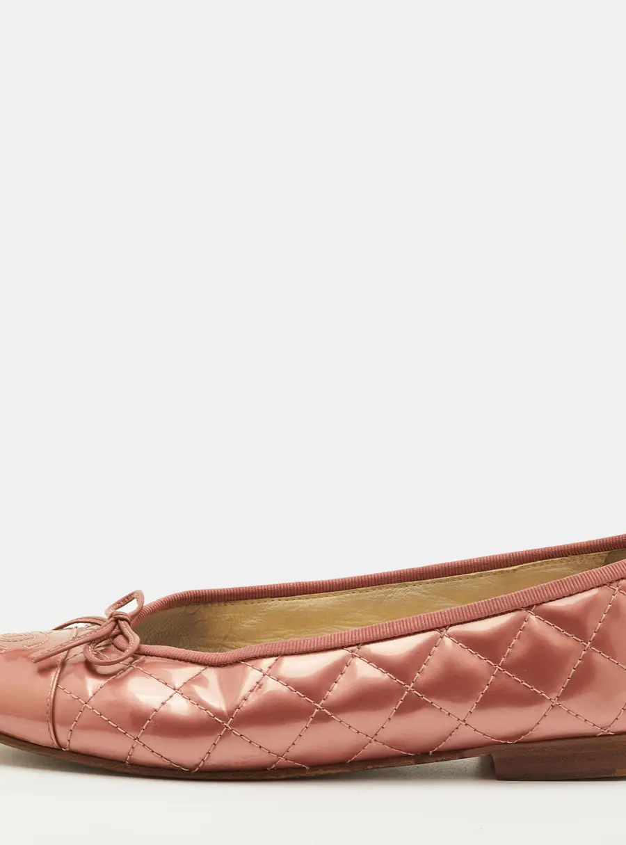 Chanel CC Size 37.5 Rose Pink Quilted Patent Leather Bow Cap Toe Ballet Flats