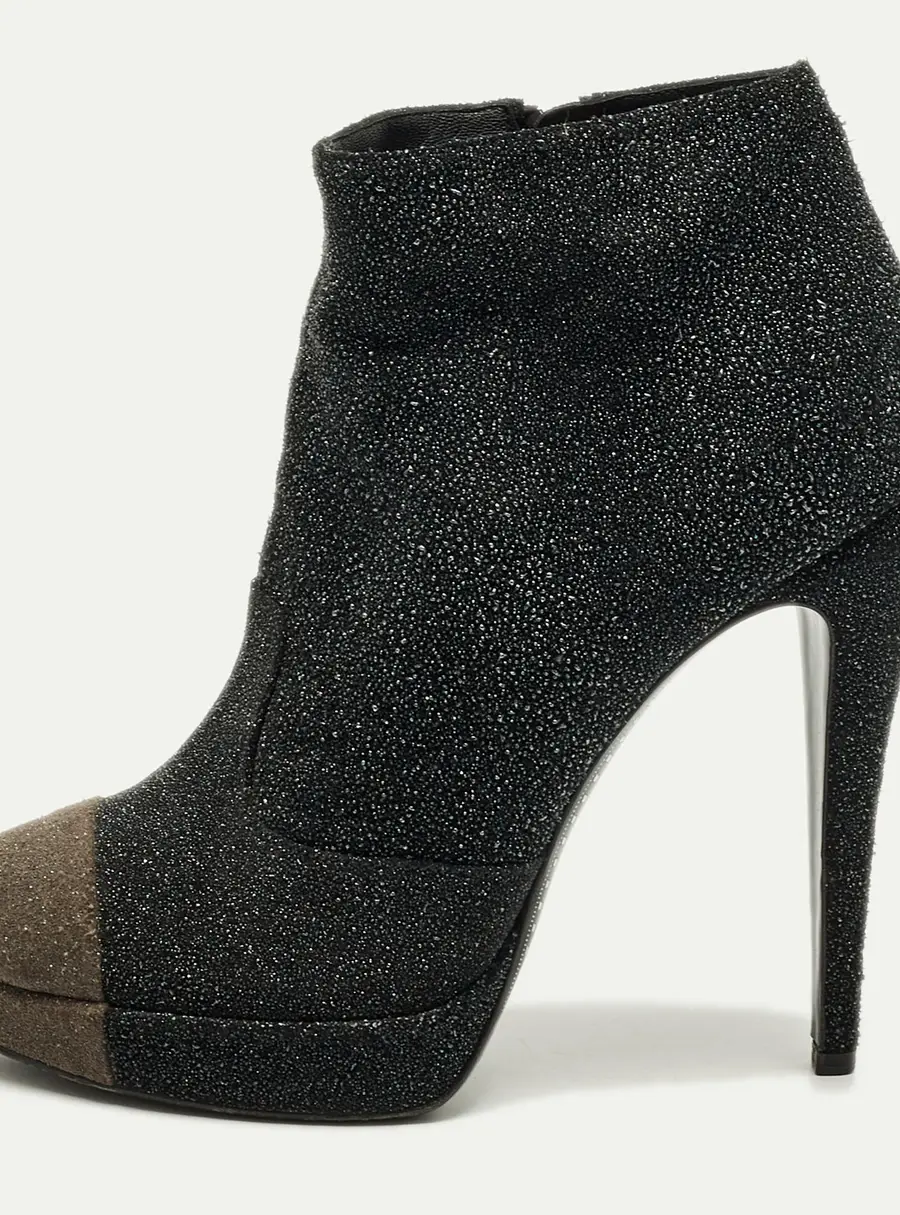 Chanel CC Size 39 Black/Beige Glitter and Suede Ankle Length Boots