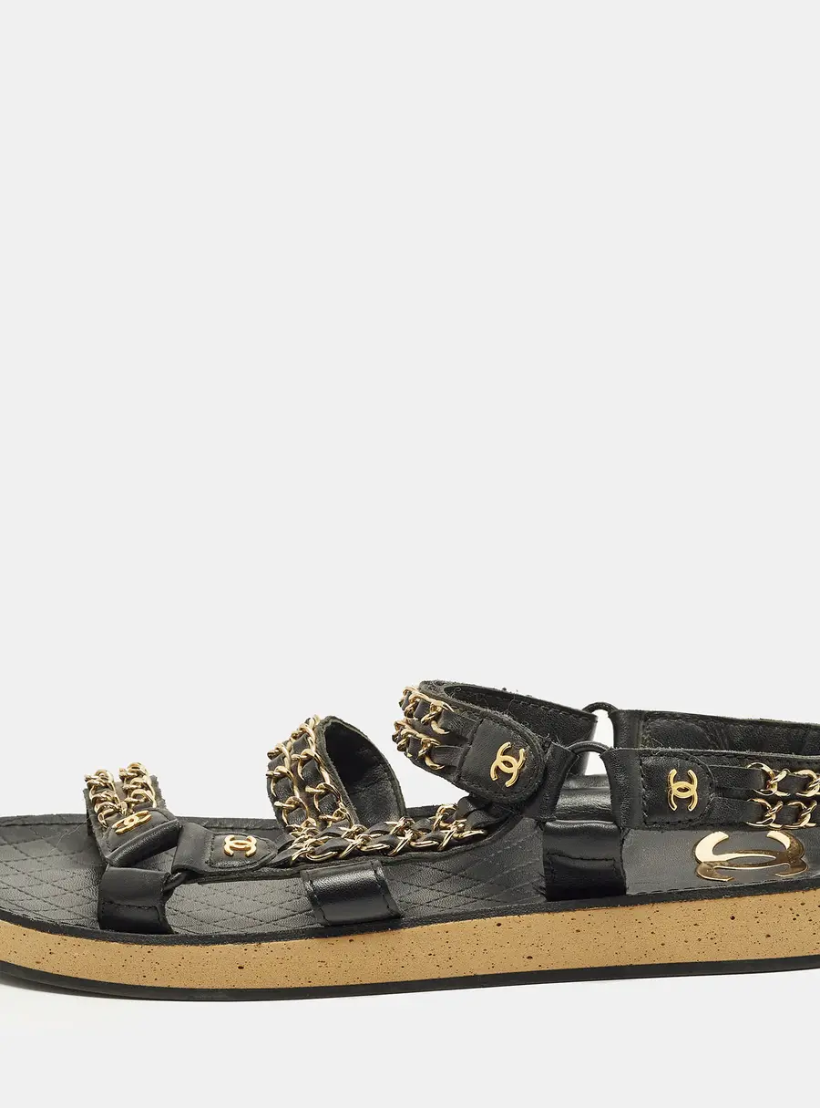 Chanel CC Size 39.5 Black Leather Thong Sandals