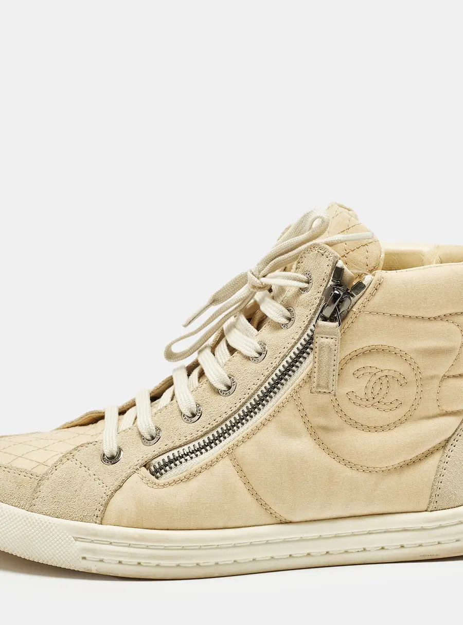 Chanel CC Size 37.5 Cream/Grey Fabric and Suede High Top Sneakers