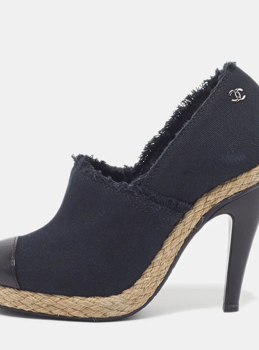 Chanel CC Cap Toe Size 36.5 Navy Blue/Black Canvas and Leather Booties