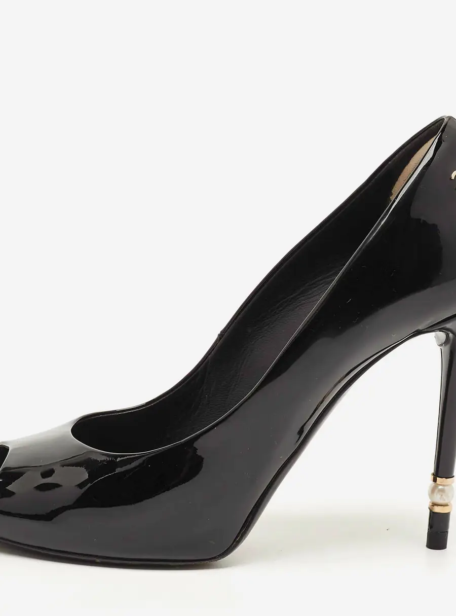 Chanel CC logo Size 38.5 Black Patent Leather Peep Toe Pumps