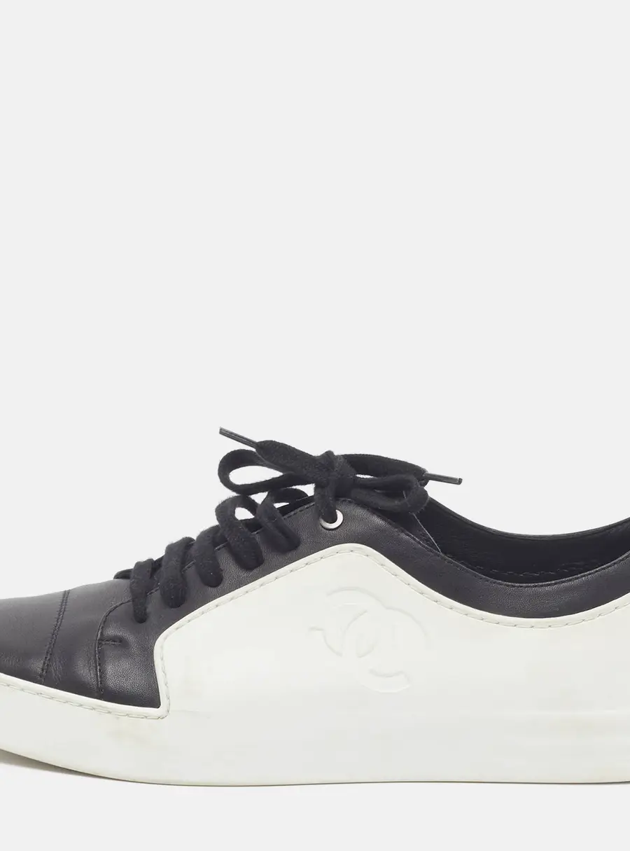 Chanel CC Size 41 Black/White Leather and Rubber Lace Up Sneakers