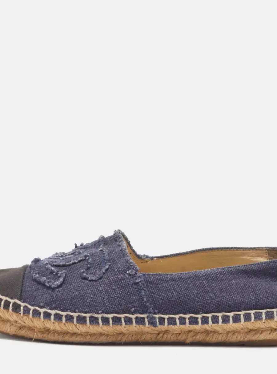 Chanel CC Cap Size 37 Navy Blue Denim Espadrille Flats