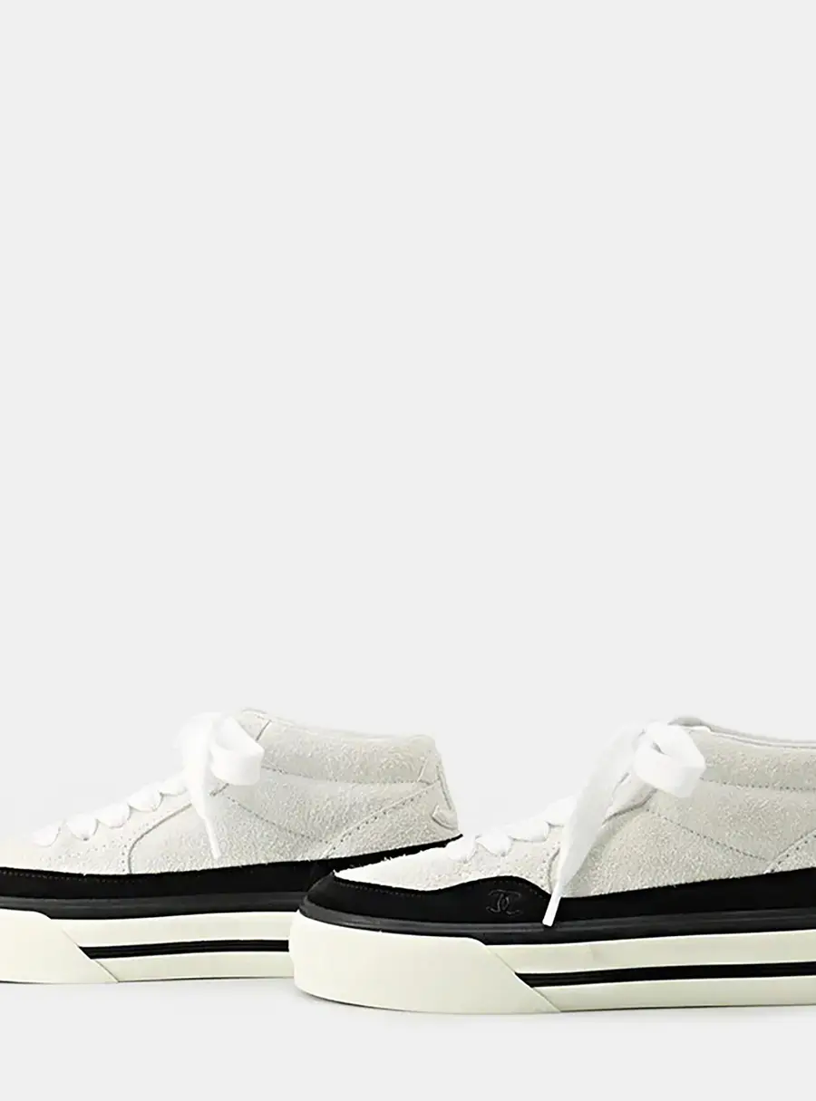 Chanel Cc Logo Sneakers Light Gray/Black/White Suede Size 37