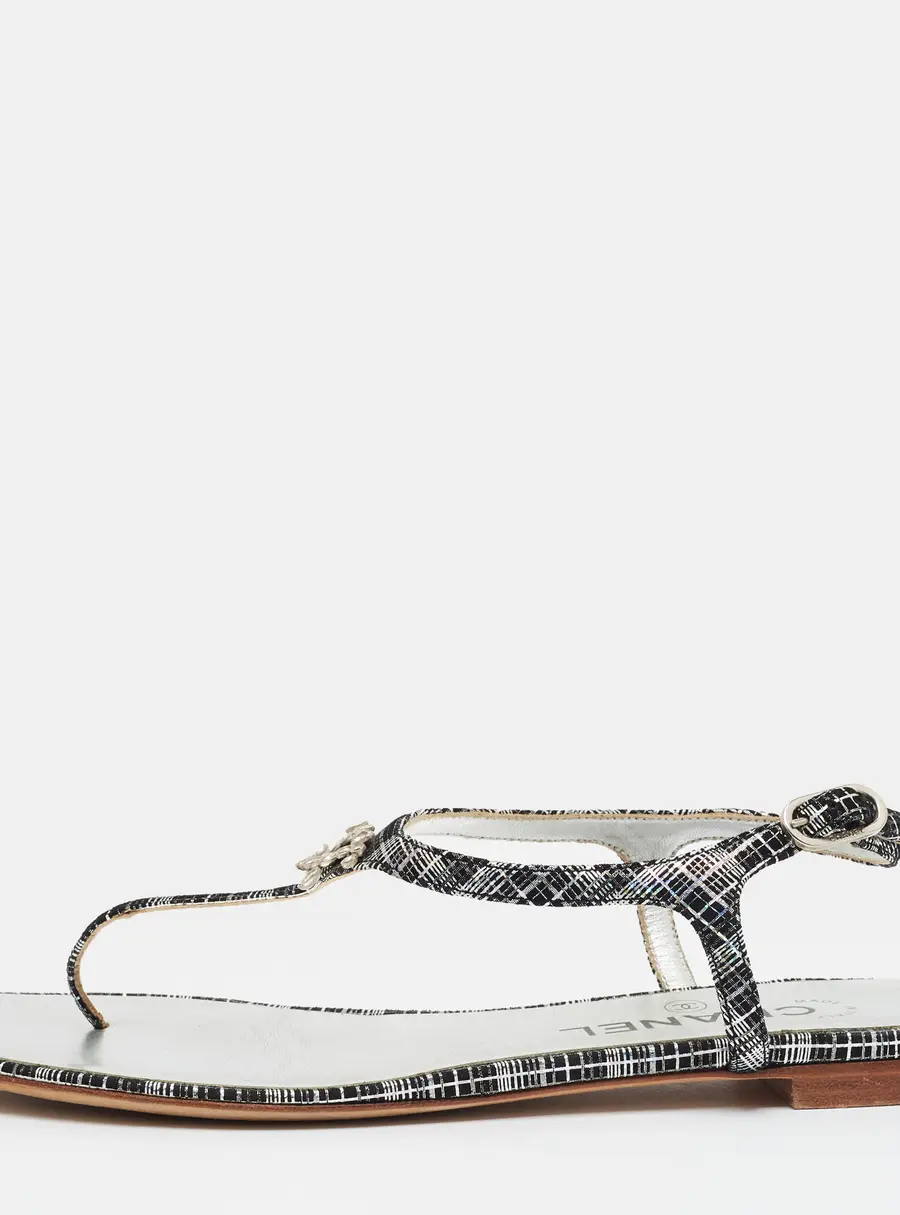Chanel CC Crystal Size 37 Black/Silver Suede Thong Flats