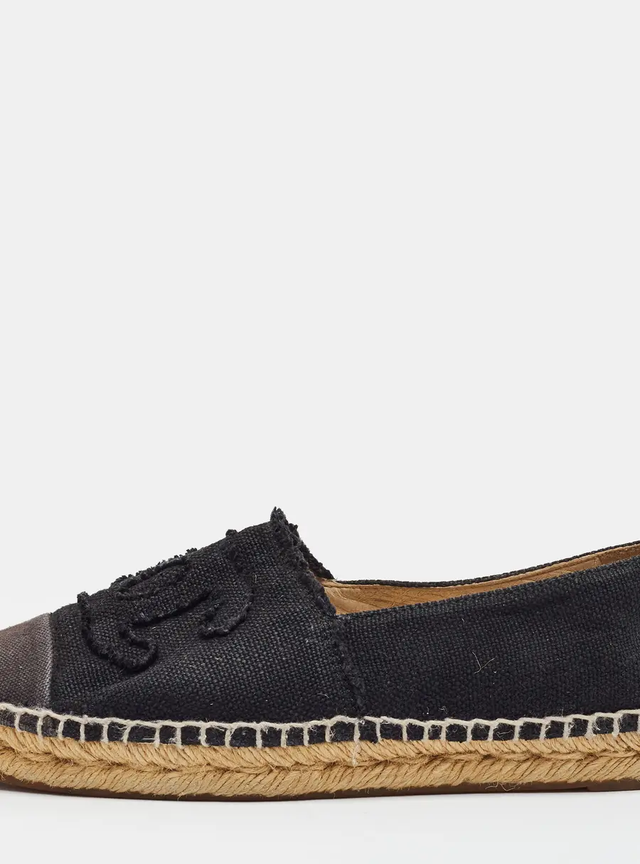 Chanel CC Size 38 Black Canvas Cap Toe Espadrille Flats