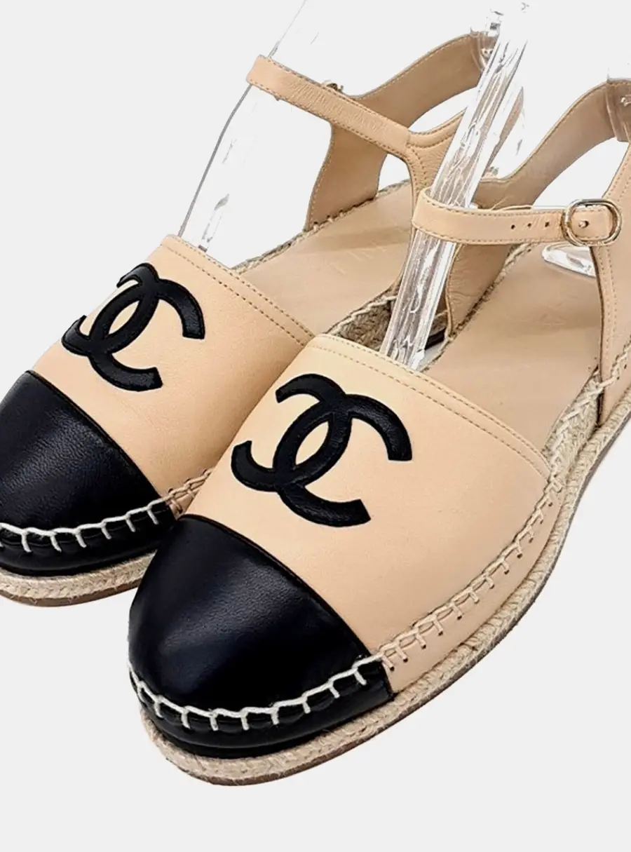 Chanel Espadrille CC Beige/Black Leather Sandals EU 36