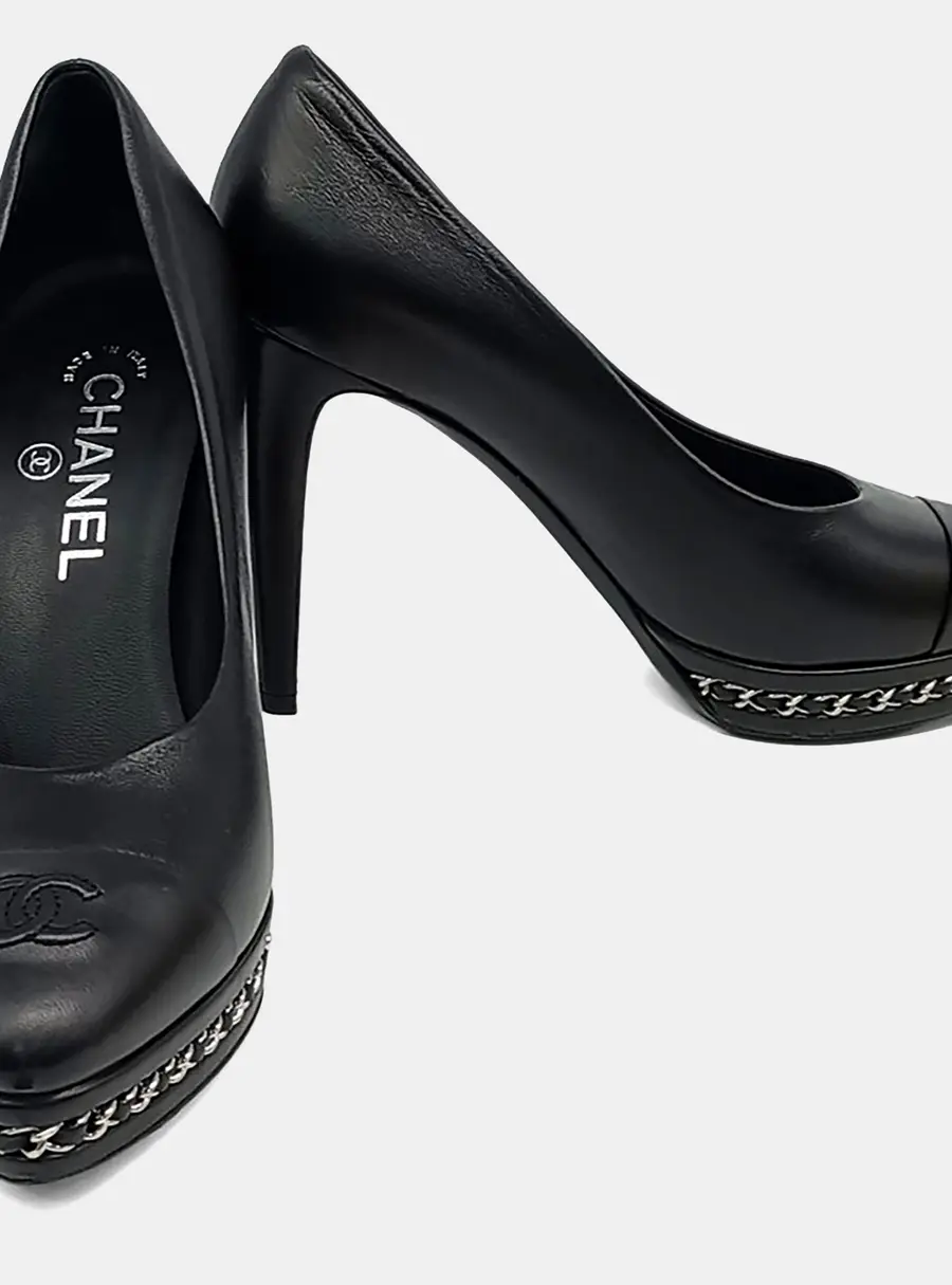 Chanel Black Leather Shoes EU 37.5