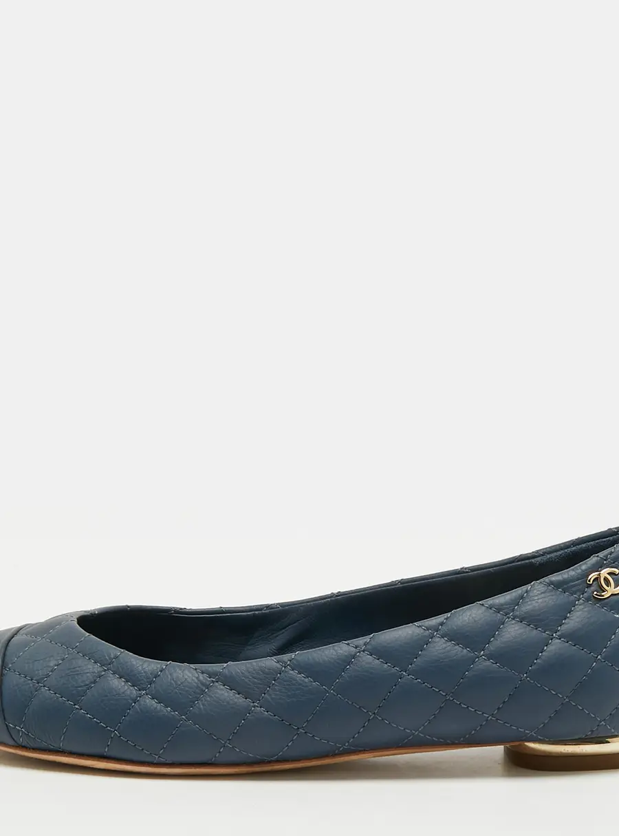 Chanel CC Size 37 Blue Quilted Leather Ballet Flats