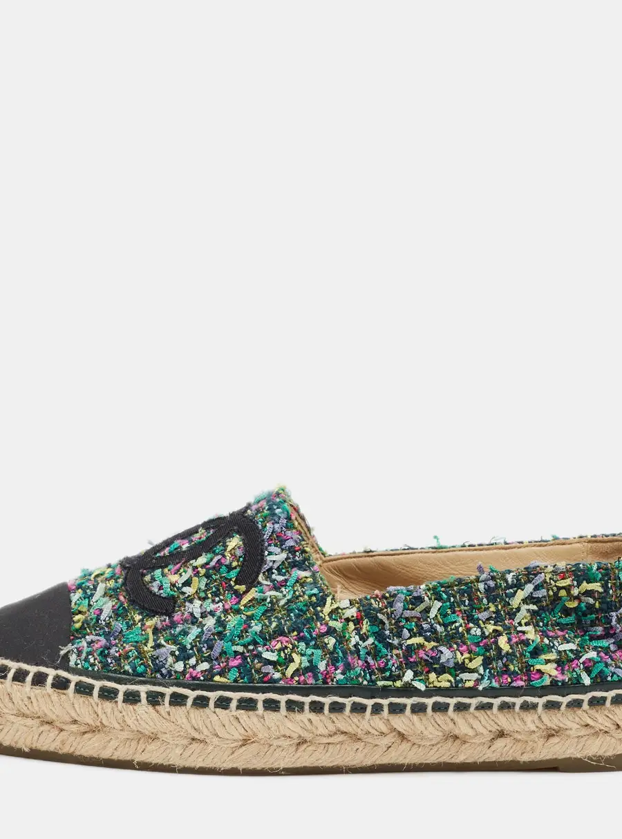 Chanel Interlocking CC Size 37 Multicolor Fabric and Tweed Espadrille Flats