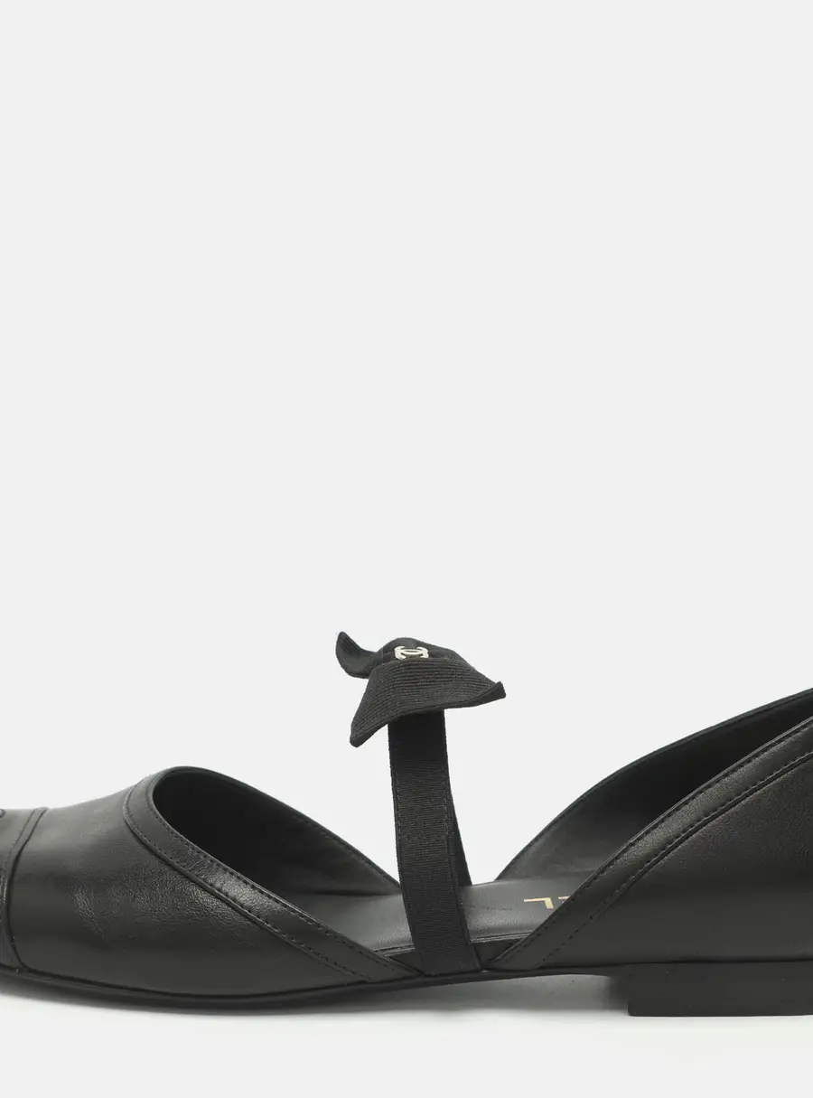 Chanel CC Bow Mary Jane Size 38.5 Black Leather Ballet Flats