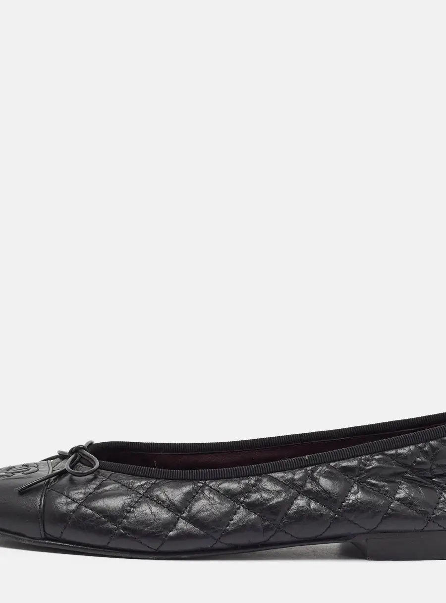 Chanel CC Size 40 Black Leather Ballet Flats