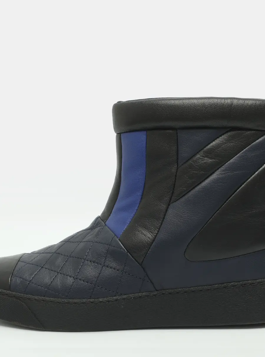 Chanel Size 38.5 Tri Color Leather Snow Boots