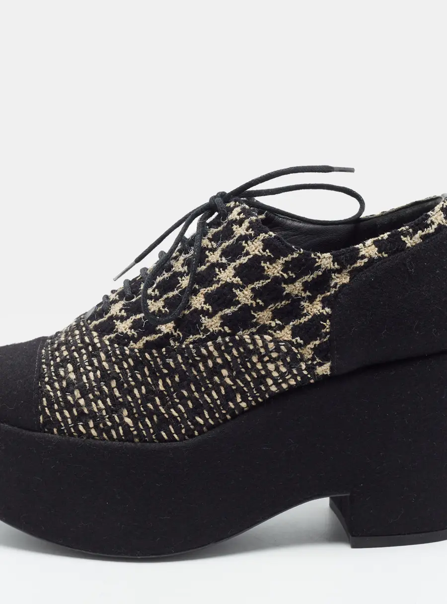 Chanel CC Size 36.5 Black/Cream Tweed and Fabric Cap Toe Platform Lace Up Oxfords