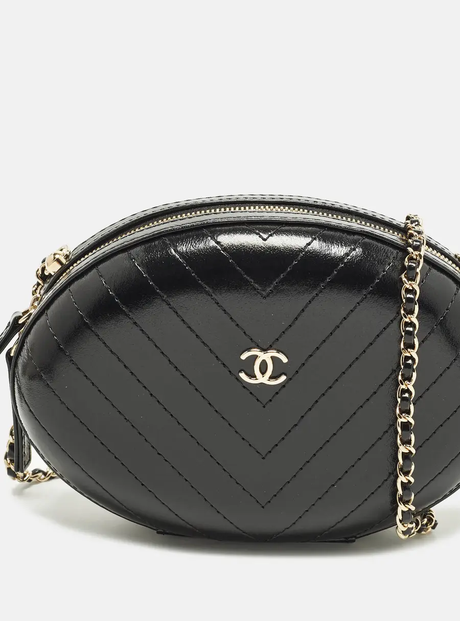 Chanel La Pausa Black Chevron Leather Chain Clutch